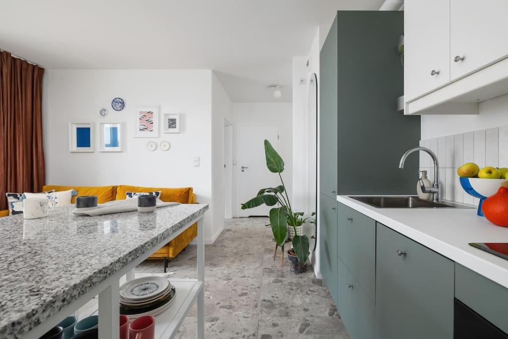 With Balcony, Private Parking - Bagry - Goszczynskiego 1 Apartment Krakow